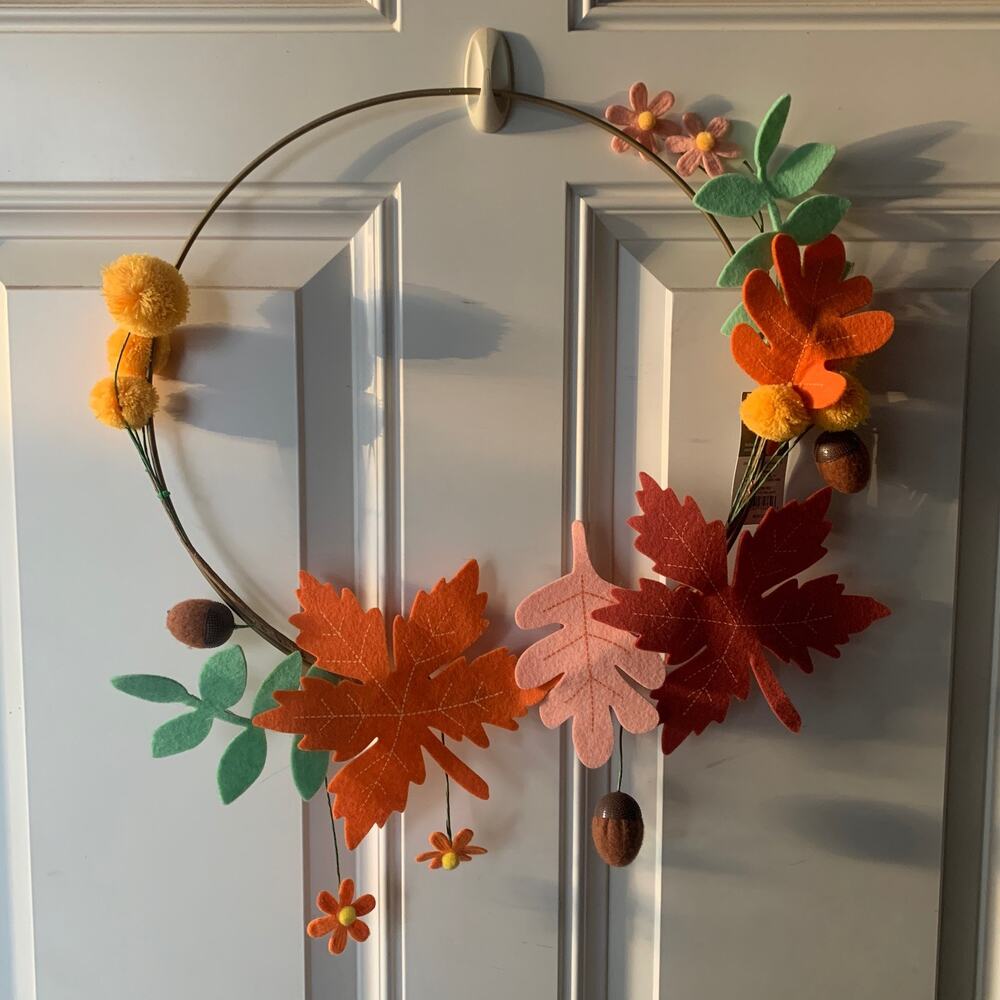 Spritz Fall Wreath Felt Leaves Acorns Autumn Hoop Wall Decor for Target NWT